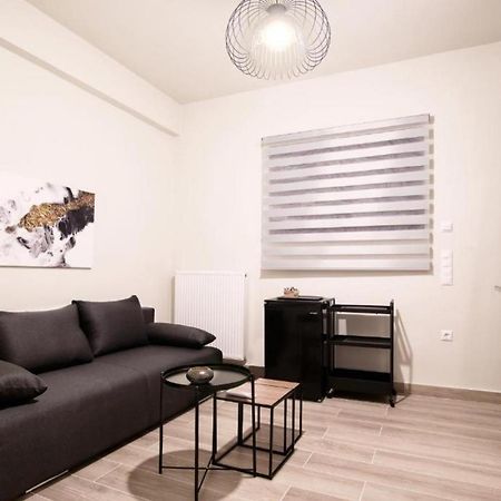 Aello Luxury Apartments Markópoulon Oda fotoğraf